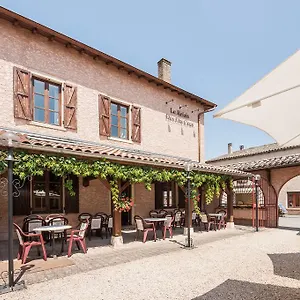 Le Relais Des Dix Crus - Logis Hotel